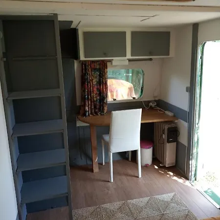 Hebergements Bohemes Pleine Nature Campsite *