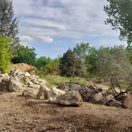 Hebergements Bohemes Pleine Nature * Gignac (Herault)