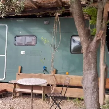 Hebergements Bohemes Pleine Nature * Gignac (Herault)