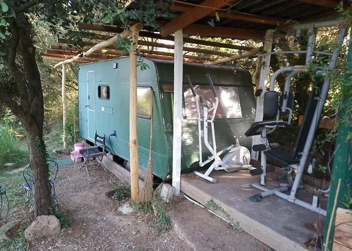 Kemping Hebergements Bohemes Pleine Nature Gignac (Herault)
