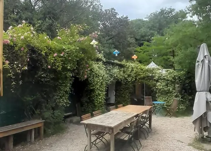 Hebergements Bohemes Pleine Nature * Gignac (Herault)