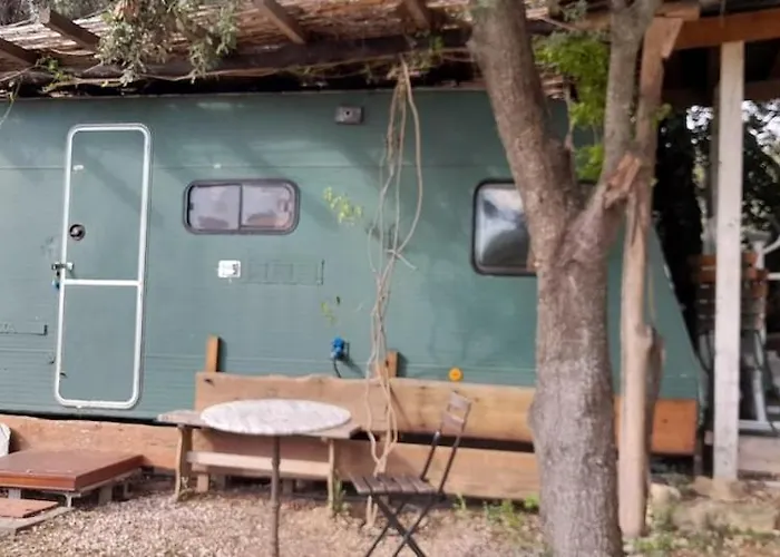 Hebergements Bohemes Pleine Nature * Gignac (Herault)