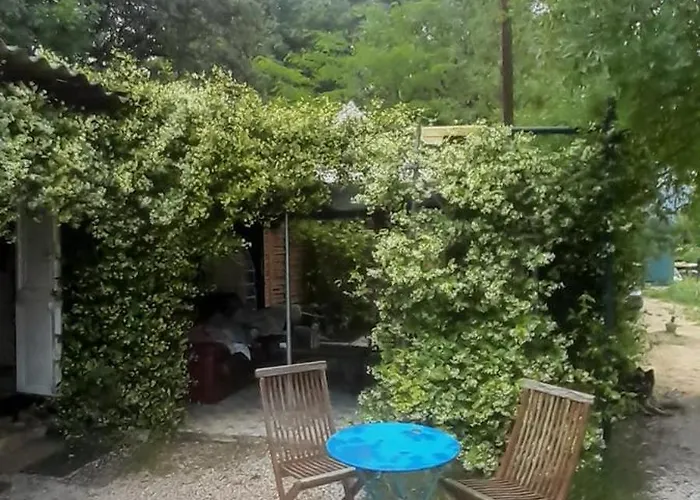 Kamp alanı Hebergements Bohemes Pleine Nature Gignac (Herault)